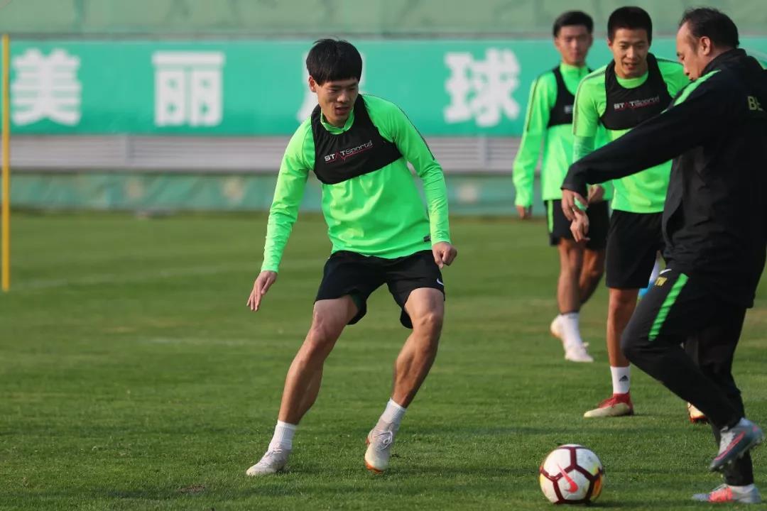 龙8体育-ac米兰上一次意甲五连胜