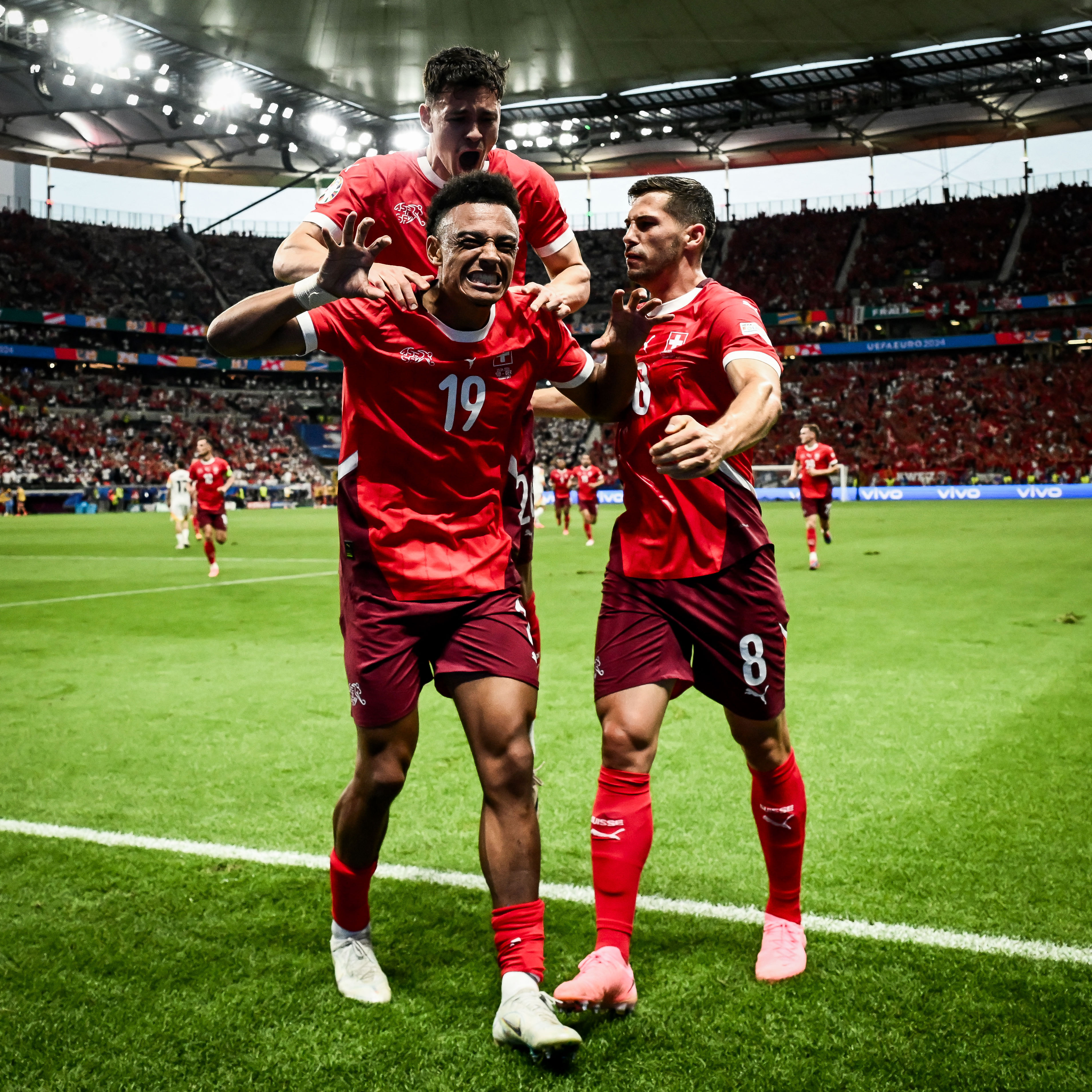 集结日德国杯焦点战；葡萄牙体育再遭质疑；信心回归；赛季目标并未改变