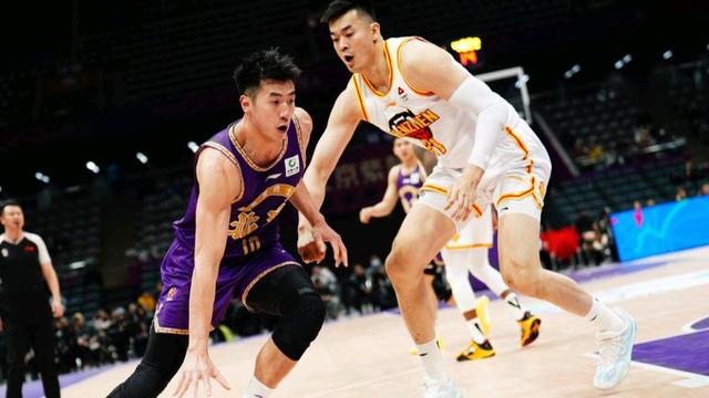 龙8体育-冲刺阶段CBA常规赛焦点战，阿森纳状态回暖，底气十足，控场能力受关注